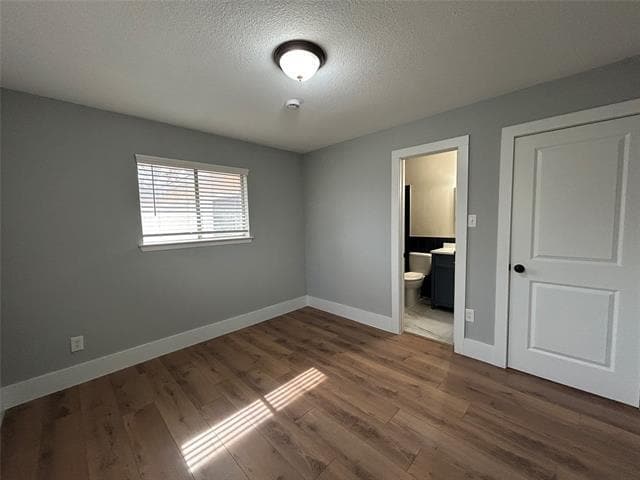 Building Photo - 5556 Mac Arthur Dr