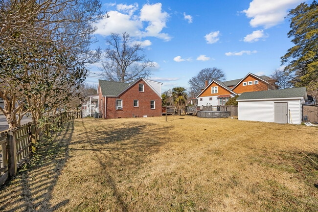 Building Photo - 9120 Granby St