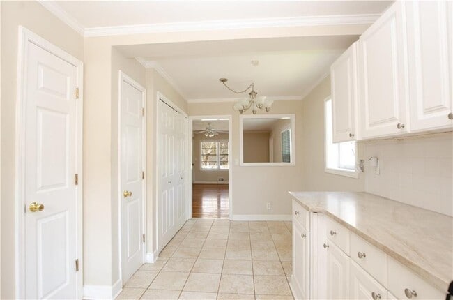 Building Photo - 1910 La Dawn Ln NW