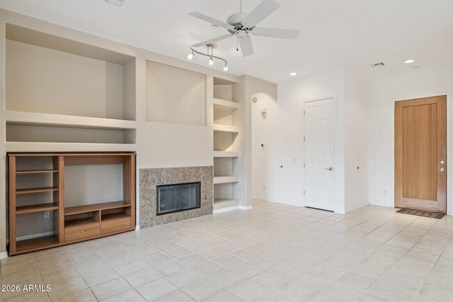 Building Photo - 7491 E Quien Sabe Way