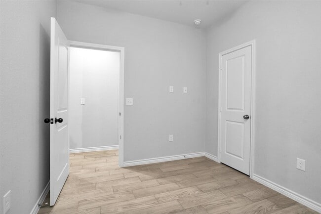 Building Photo - 16426 Eastchase St