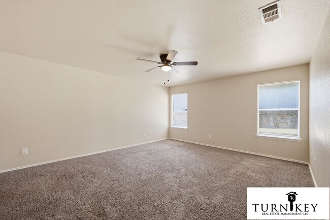 Building Photo - 557 Winbridge Ln