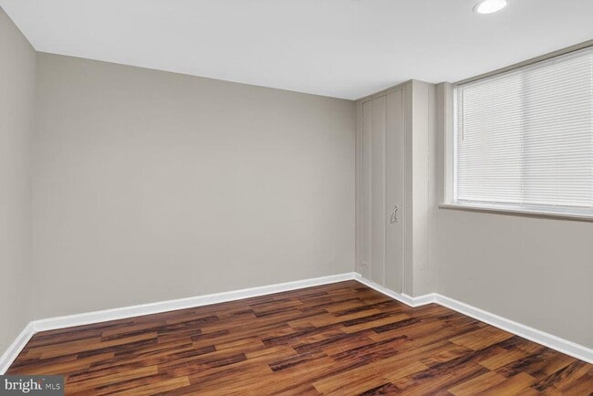 Building Photo - 3814 Erdman Ave
