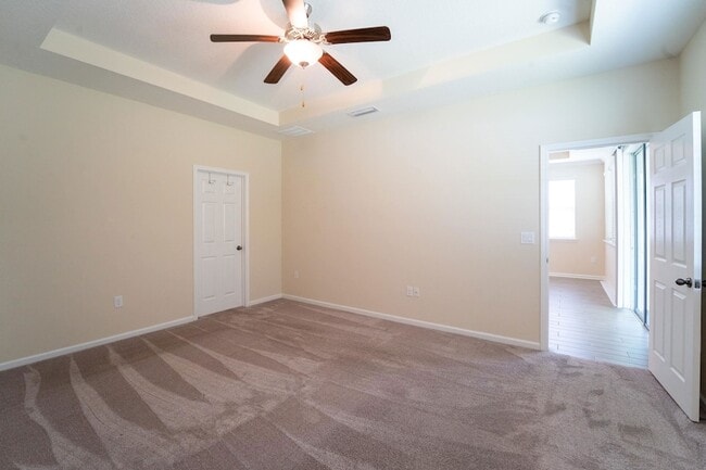 Building Photo - 543 Aventurine Ave