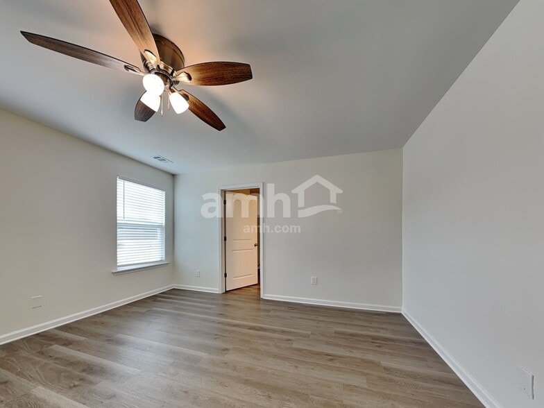 Building Photo - 104 Tupelo Ct