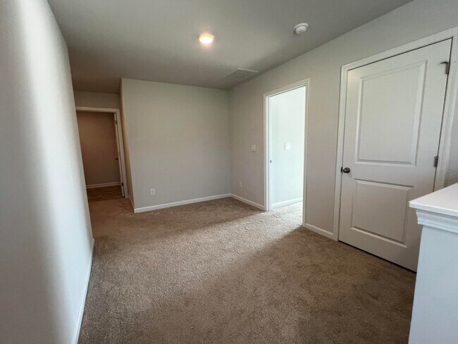 Building Photo - 6120 Beadlow St