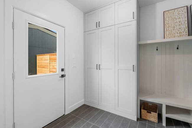 Building Photo - Luxury Cherry Creek Home Available Now! | ...