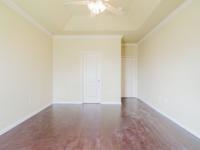 Building Photo - 4302 SW Brownstone Ave