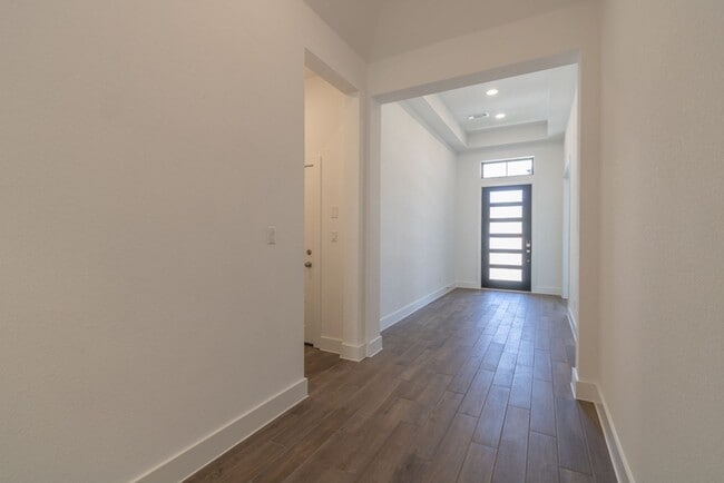 Building Photo - 1408 Plum Tree Way