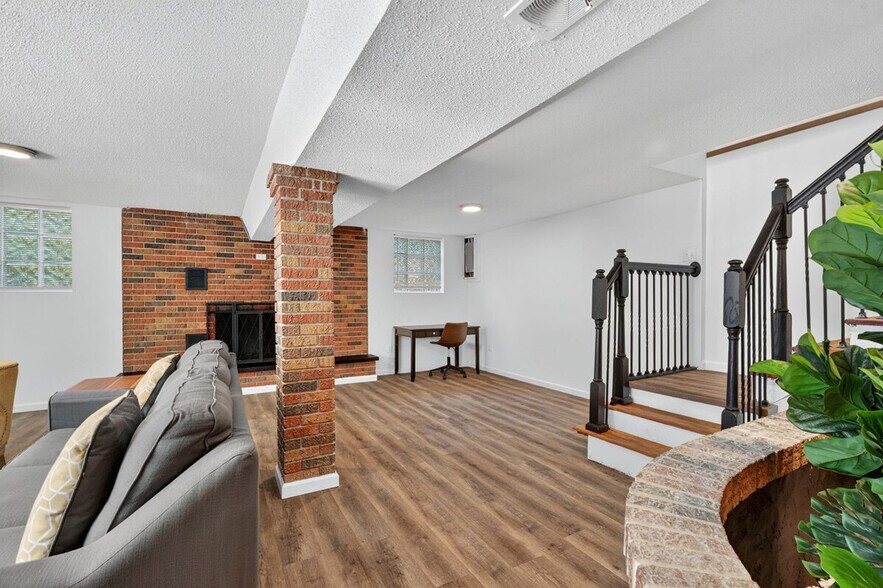 Building Photo - 2544 Spring Forest Rd