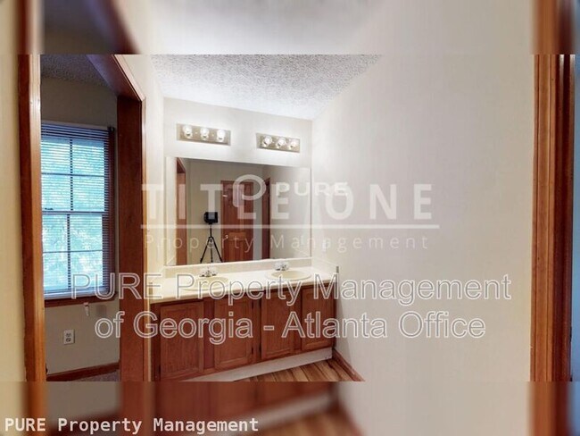 Building Photo - 31 Etowah Ct