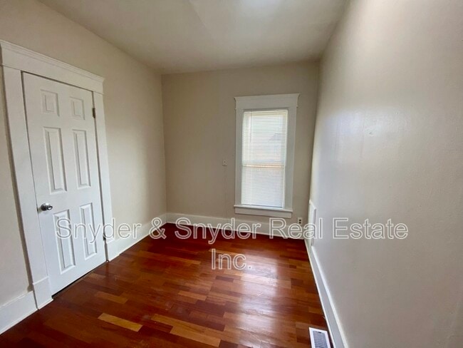 Building Photo - 39 Brown St