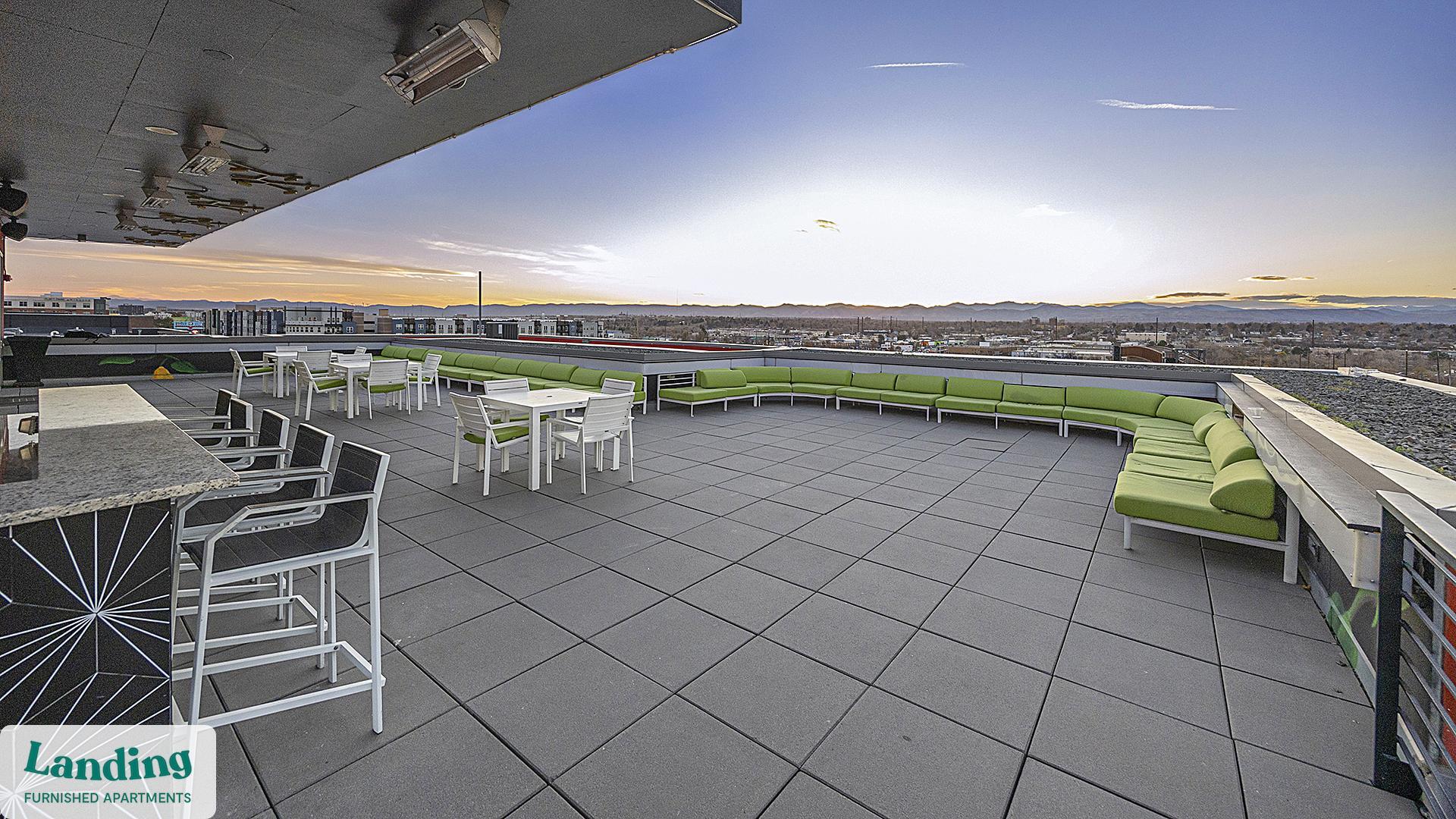 Building Photo - 1000 S Broadway