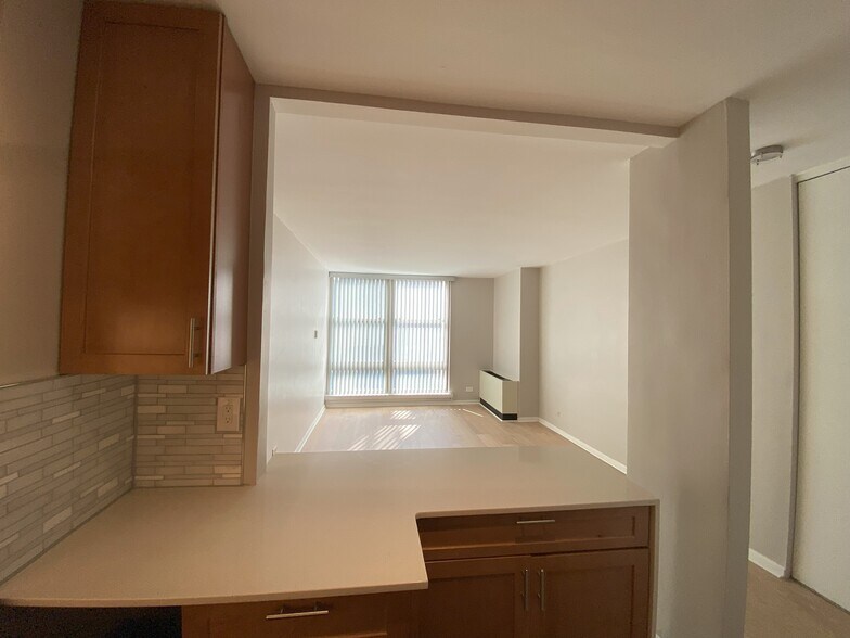 View of living room from kitchen - 1260 21st St NW