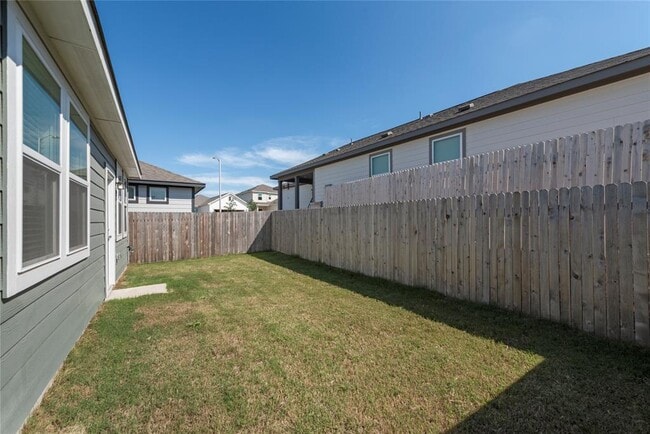 Building Photo - 1212 Wild Leaf Wy