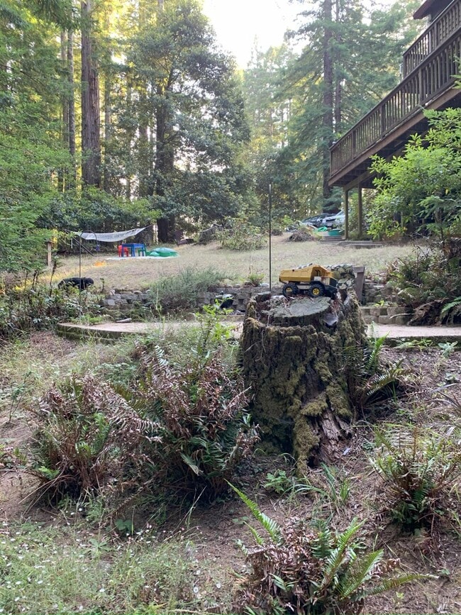 Building Photo - 35060 Woodside Ct