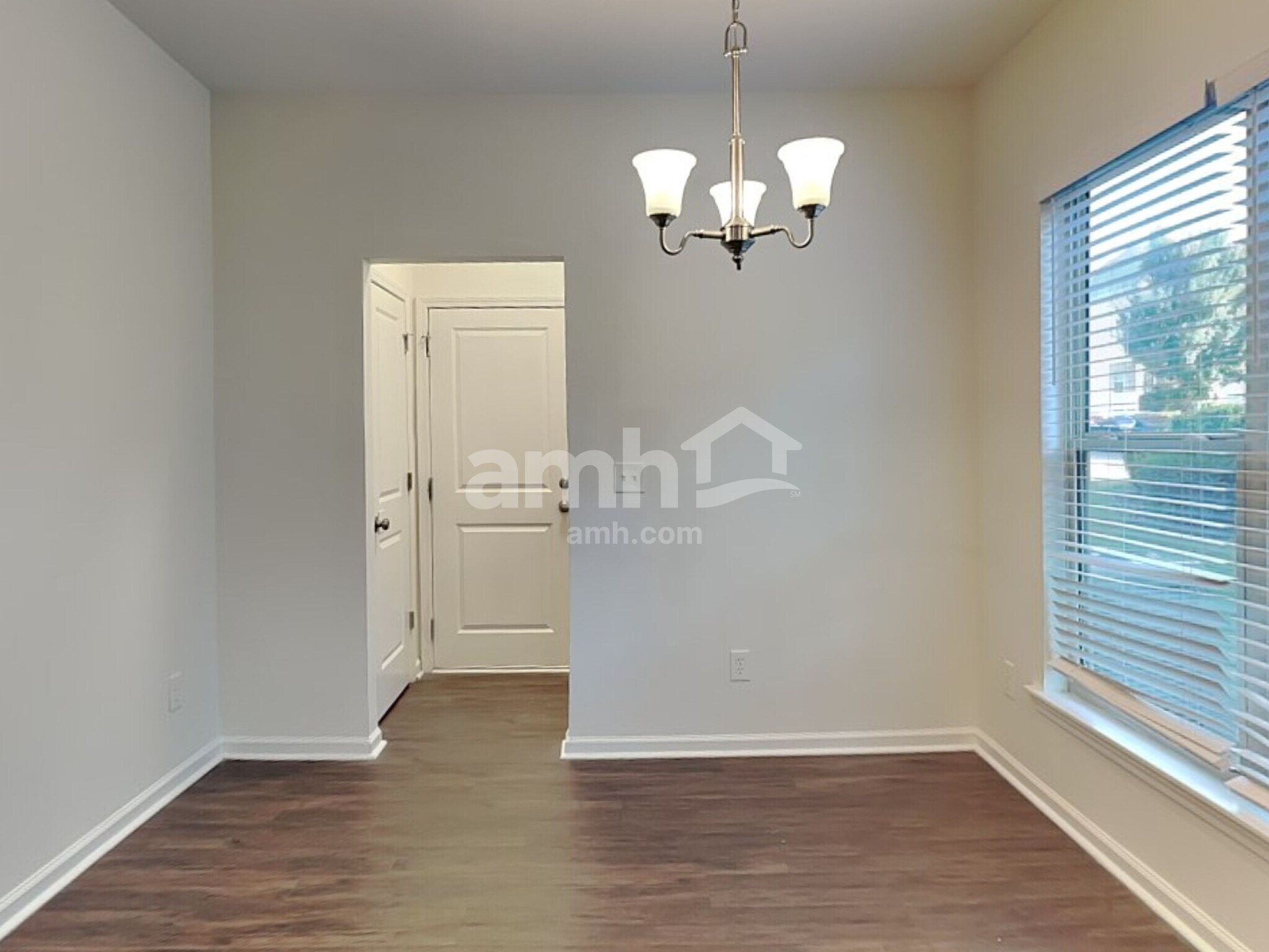 Building Photo - 1490 Aster Ives Dr