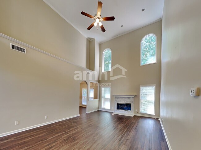 Building Photo - 7270 Wyngate Dr