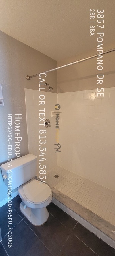 Building Photo - 3857 Pompano Dr SE