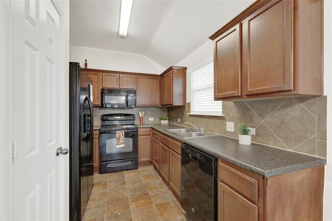 Building Photo - 217 Teron Dr