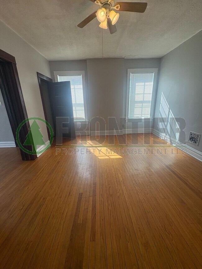 Building Photo - 4114 Osceola St