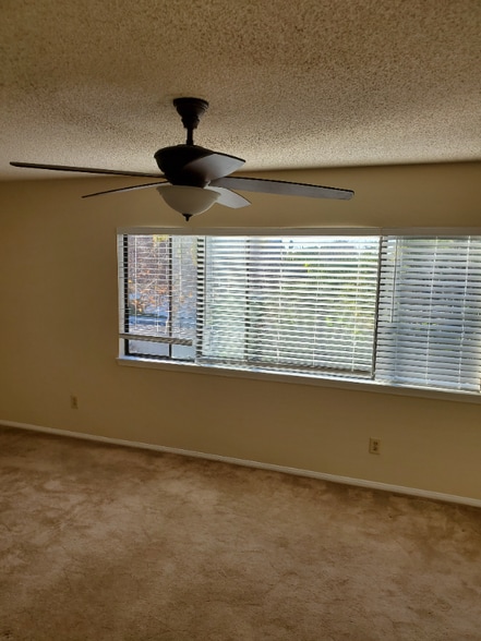 Building Photo - 21271 Ave Nubes