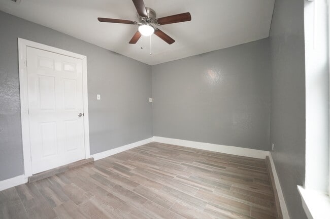 Building Photo - 4011 Fire Sun