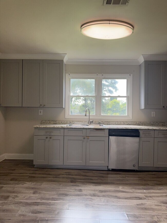 Building Photo - 3 bedroom 1 bathroom Home in Augusta, GA