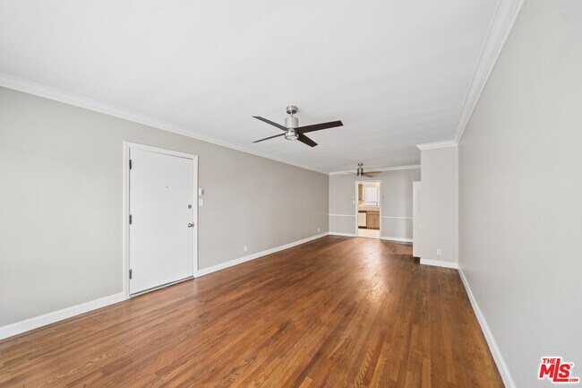 Building Photo - 3646 Carmona Ave