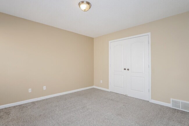 Building Photo - 1498 Lawson Dr