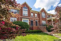 Building Photo - 1404 Raliegh Pl