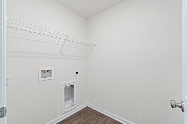 Building Photo - 1047 Limpkin St