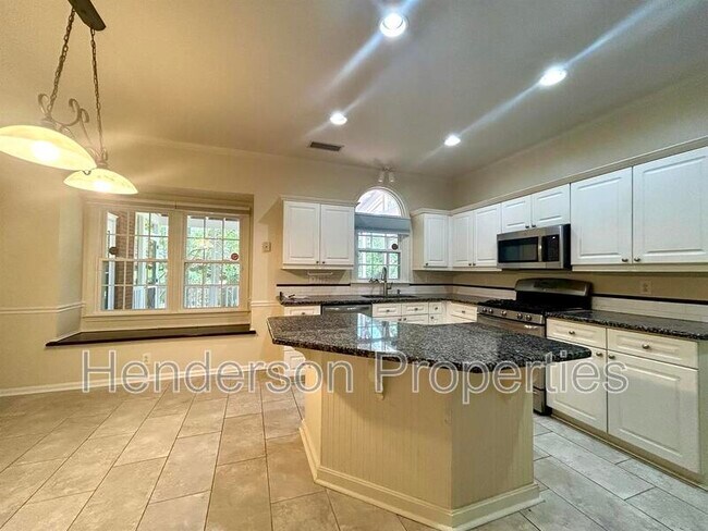 Building Photo - 332 Walnut Point Dr