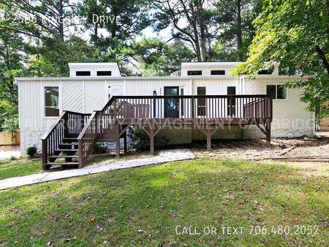 Building Photo - Modern 3 Bedroom 2.5 Bath Ranch Style Home...