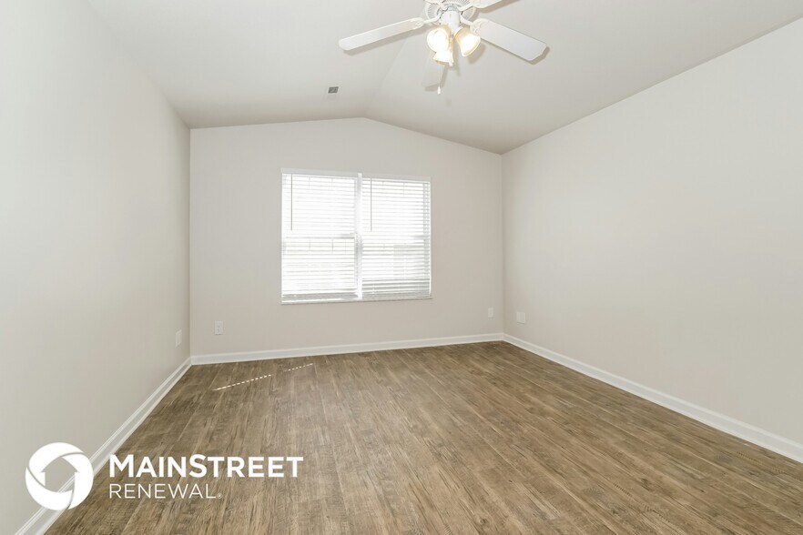 Building Photo - 1670 Sails Way