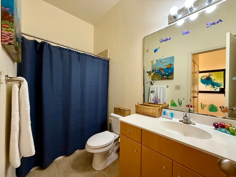 Building Photo - 6410 Padre Blvd