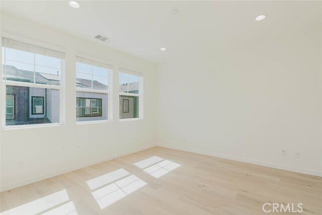 Building Photo - 211 Red Brick Dr