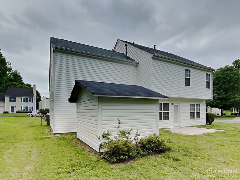Building Photo - 3707 University Church Dr