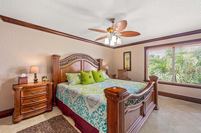 Building Photo - 2400 S Ocean Dr