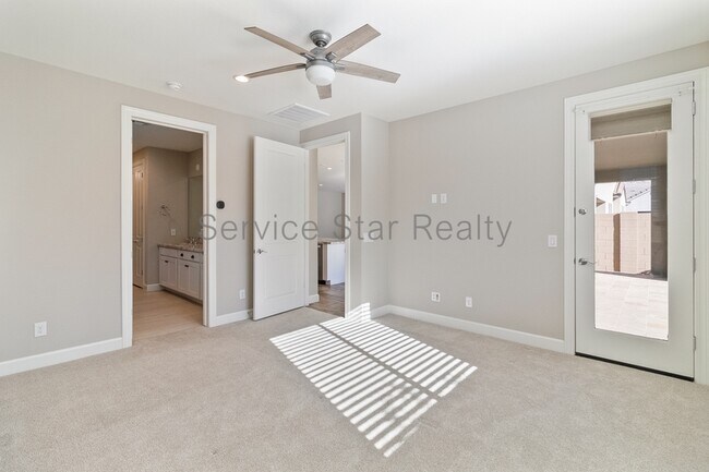 Building Photo - 17171 W Thousand Oaks St