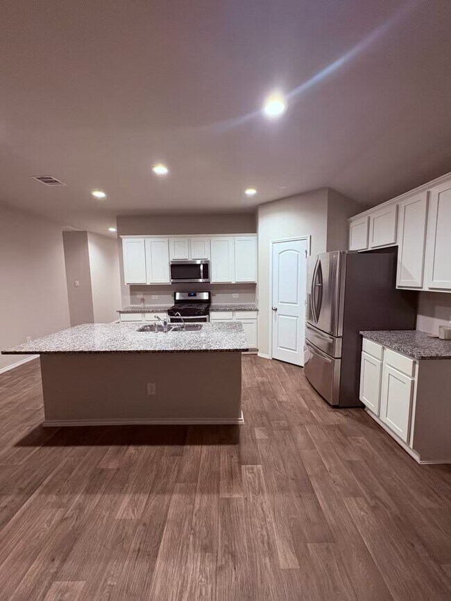 Building Photo - 22426 Busalla Trail