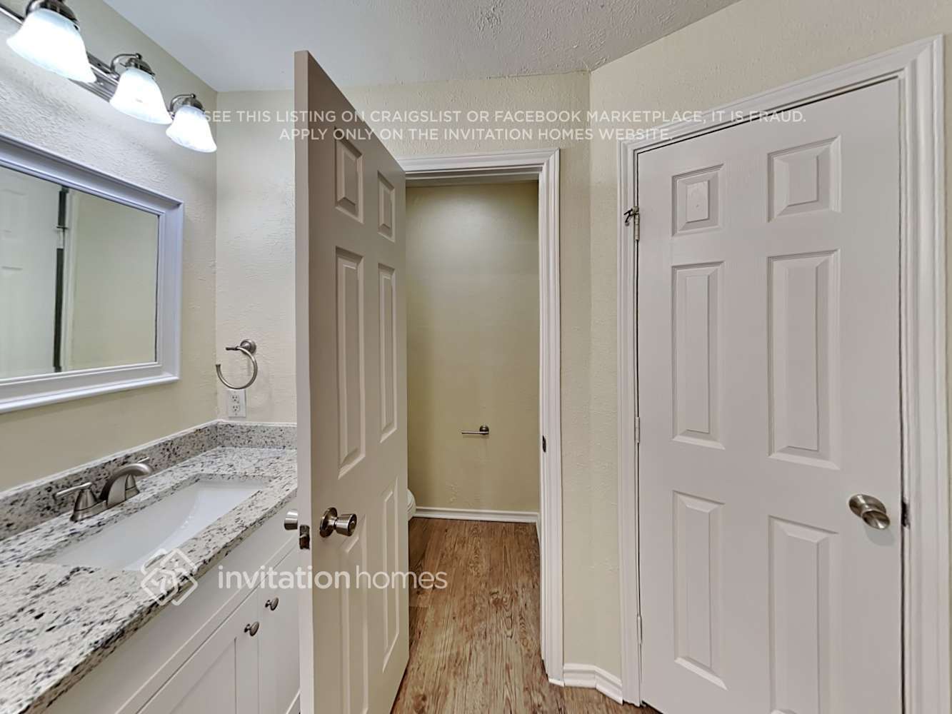 Building Photo - 22711 Elsinore Dr