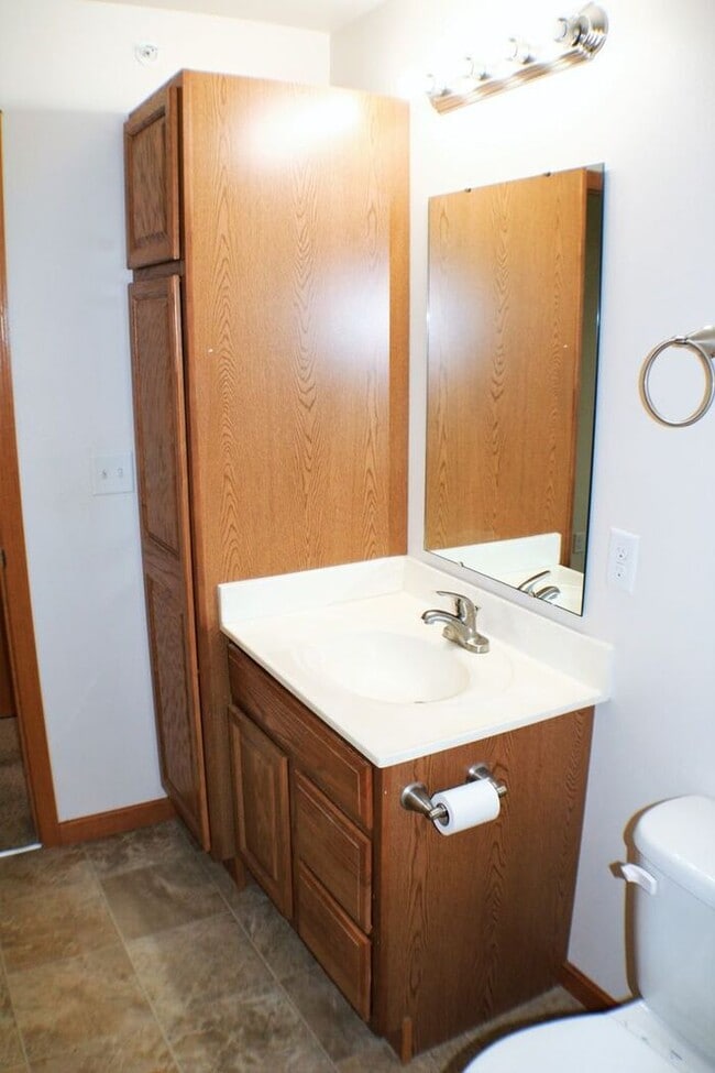 Building Photo - $1,325 | 2 Bedroom, 2 Bathroom Condo | Pet Friendly* | Available for August 1st, 2026 Move In!