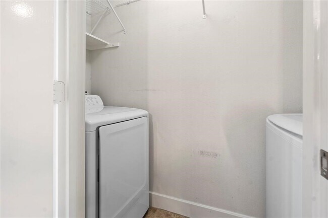 Building Photo - 20729 Patriot Park Ln