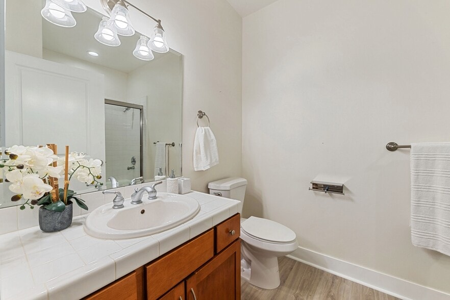 Building Photo - 2240 S Beverly Glen Blvd