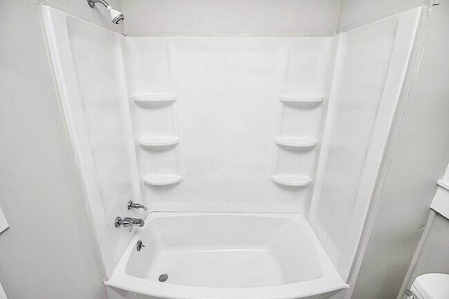 Building Photo - 209 Fairdale St