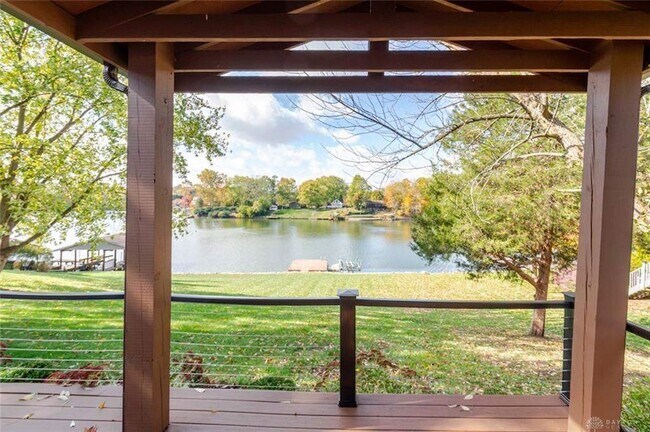 Building Photo - 679 Lakengren Dr