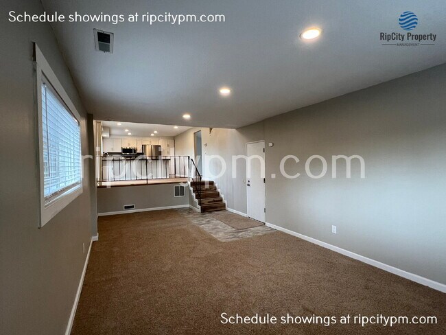 Building Photo - 12250 SW Indian Hill Ln