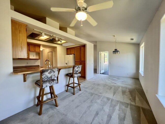 Building Photo - 112 Wagon Wheel Dr