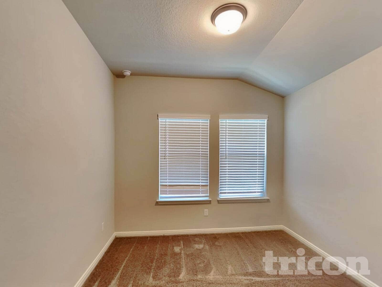 Building Photo - 5523 Shasta Pl